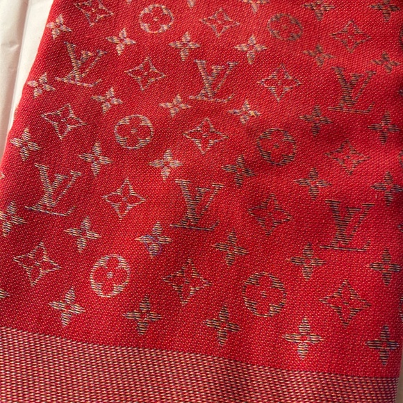 Louis Vuitton Monogram Rainbow Chale - Picture 5 of 6